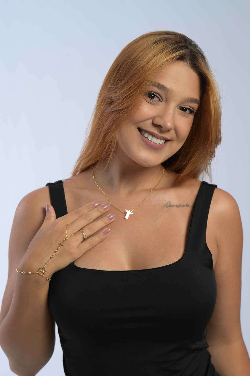 Semijoia - Colar Cristo