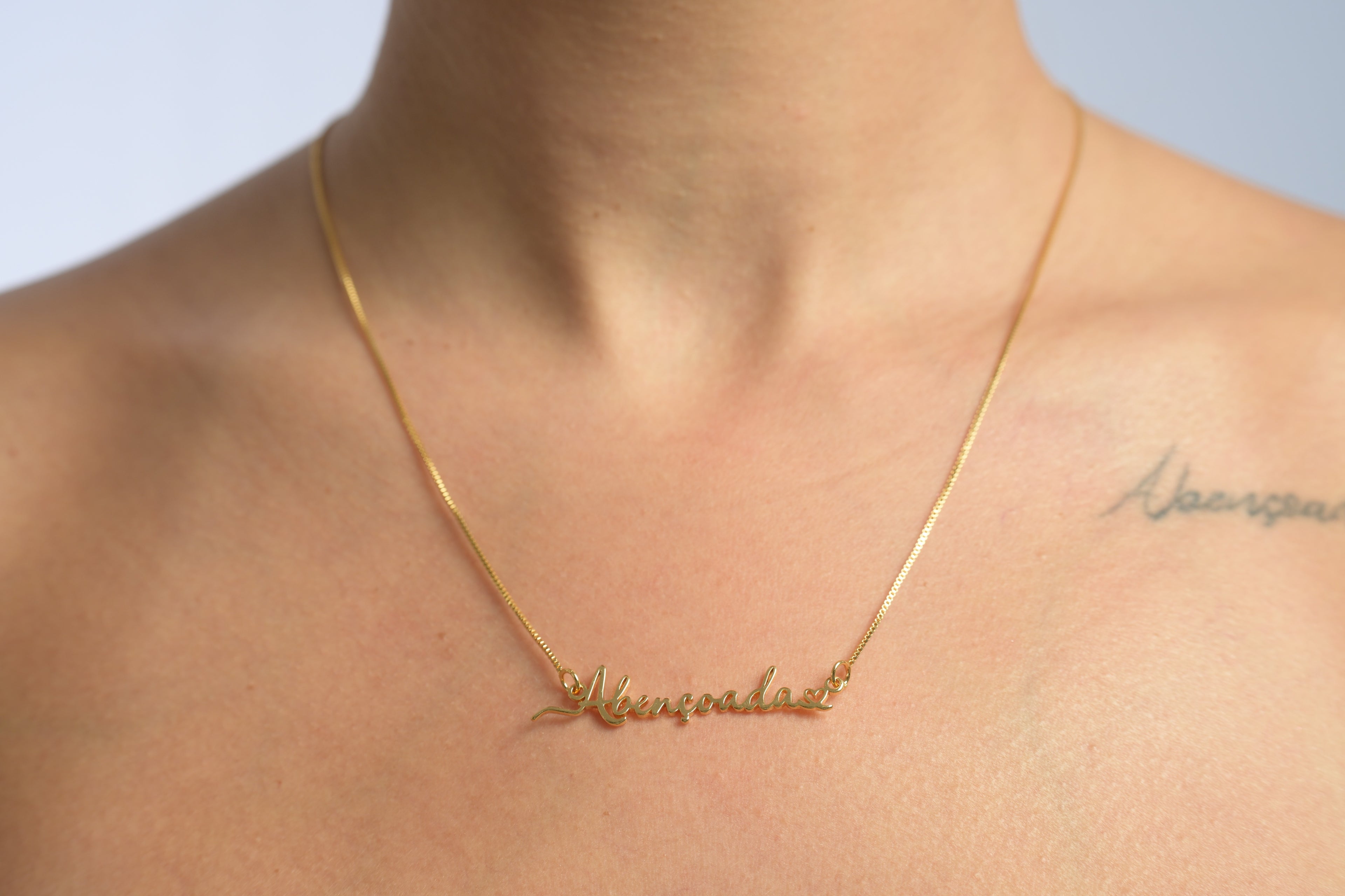 Colar Abençoada Dourado